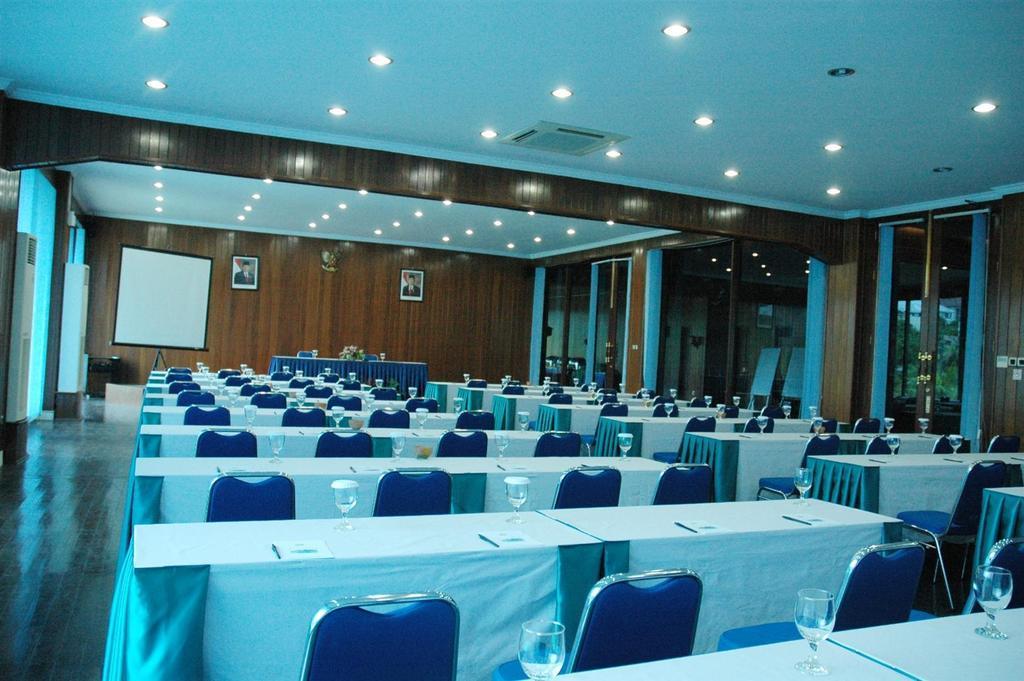 Town House Bukit Damai Indah Hotell Balikpapan  Eksteriør bilde