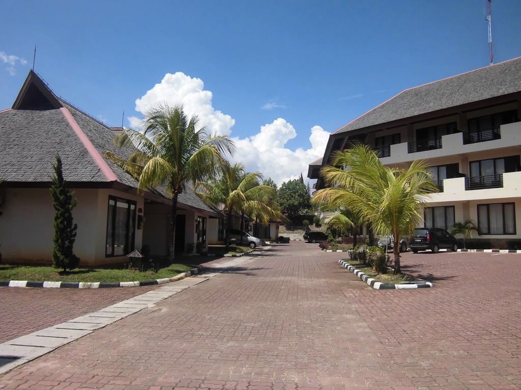 Town House Bukit Damai Indah Hotell Balikpapan  Eksteriør bilde