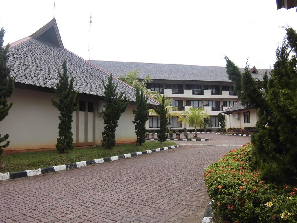 Town House Bukit Damai Indah Hotell Balikpapan  Eksteriør bilde