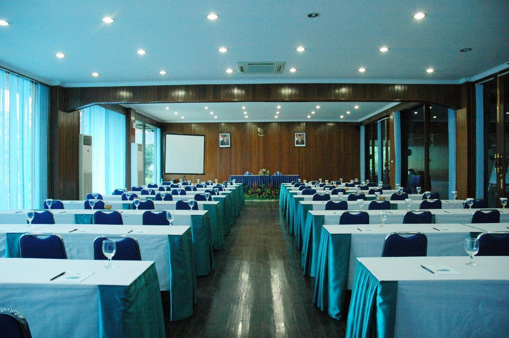 Town House Bukit Damai Indah Hotell Balikpapan  Eksteriør bilde